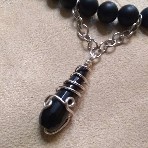 Sexy Seductive Business Casual Goth Grunge Domme | Caged Onyx + Stone Necklace - Picture 2 of 7